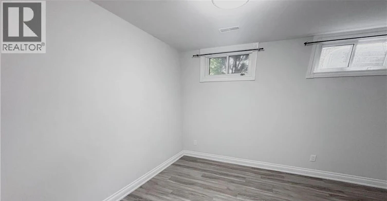 Lower-15 Westchester Place, Kitchener, ON, N2B 3M6 - 10