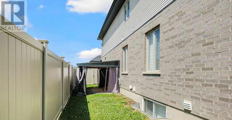 799 Cairn Crescent, Ottawa, ON, K1W 0P7 - 5