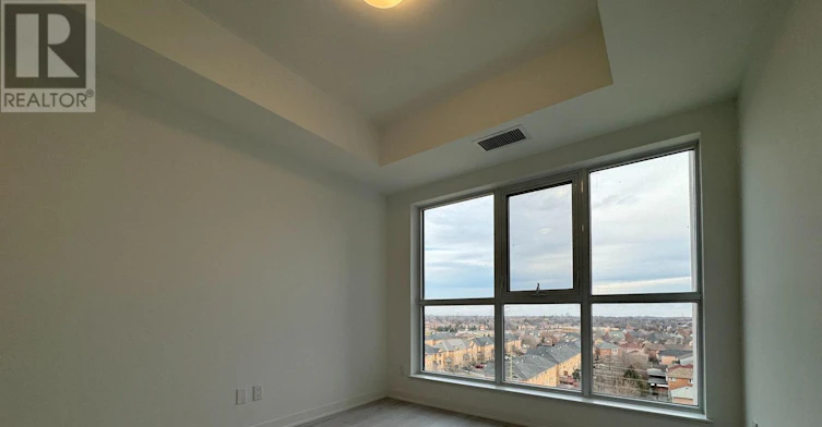 721-405 Dundas Street W, Oakville, ON, L6M 5P9 - 11