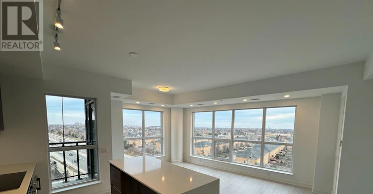721-405 Dundas Street W, Oakville, ON, L6M 5P9 - 4