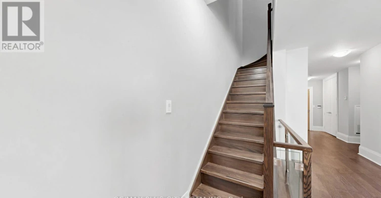 TH122-29 Queens Quay E, Toronto, ON, M5E 0A5 - 13