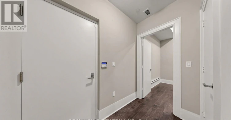 TH122-29 Queens Quay E, Toronto, ON, M5E 0A5 - 29