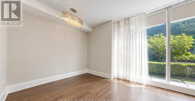 TH122-29 Queens Quay E, Toronto, ON, M5E 0A5 - 10
