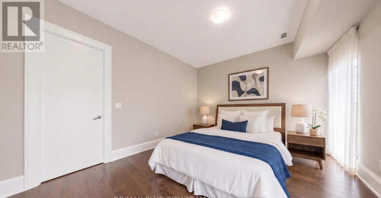 TH122-29 Queens Quay E, Toronto, ON, M5E 0A5 - 10