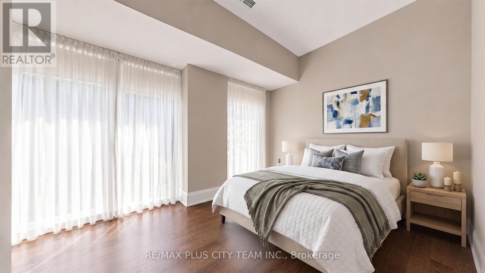 TH122-29 Queens Quay E, Toronto, ON, M5E 0A5 - 13