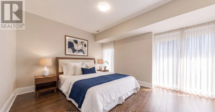 TH122-29 Queens Quay E, Toronto, ON, M5E 0A5 - 9