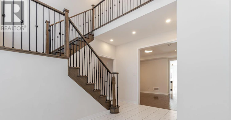 3172 Ernest Appelbe Boulevard, Oakville, ON, L6H 7C3 - 4