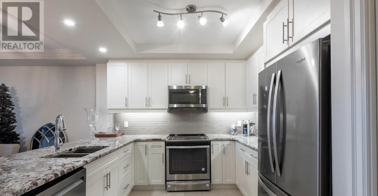 603-260 Villagewalk Boulevard, London, ON, N6G 0P6 - 6