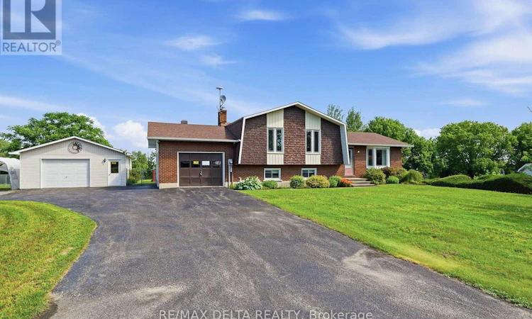 915 Elizabeth Road