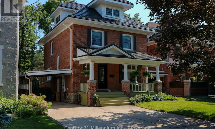 129 4th Street W