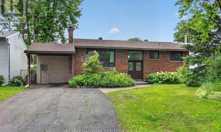 738 Stiles Crescent