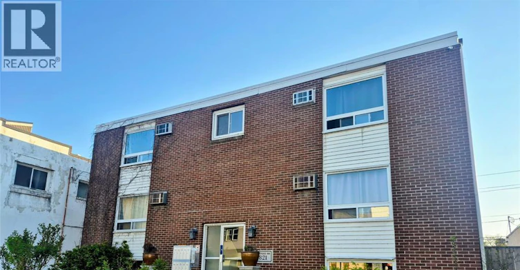 7-821 Pillette, Windsor, ON, N8Y 3B4