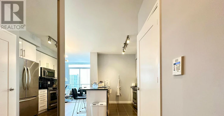702-825 Church Street, Toronto, ON, M4W 3Z4 - 5