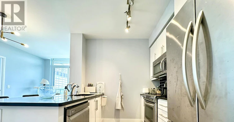 702-825 Church Street, Toronto, ON, M4W 3Z4 - 8