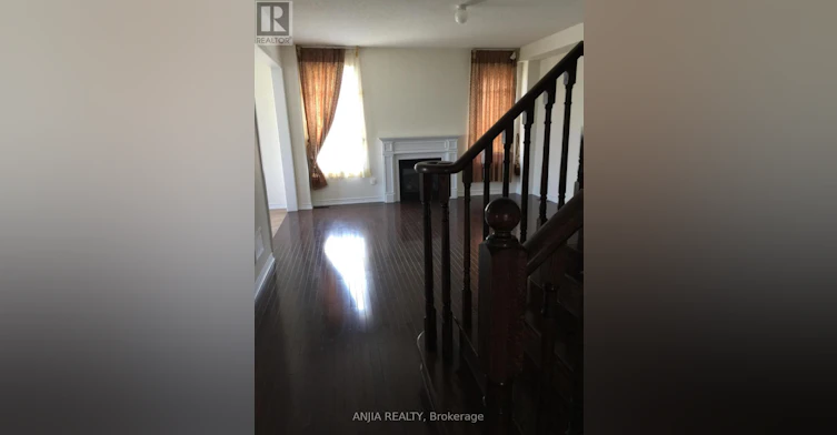 23 Bishop's Gate, Markham, ON, L6C 0T8 - 3
