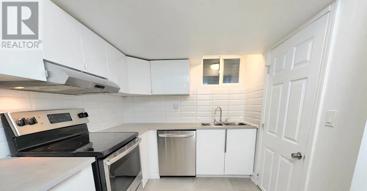 BSMT-764 Gorham Street, Newmarket, ON, L3Y 1L6 - 4