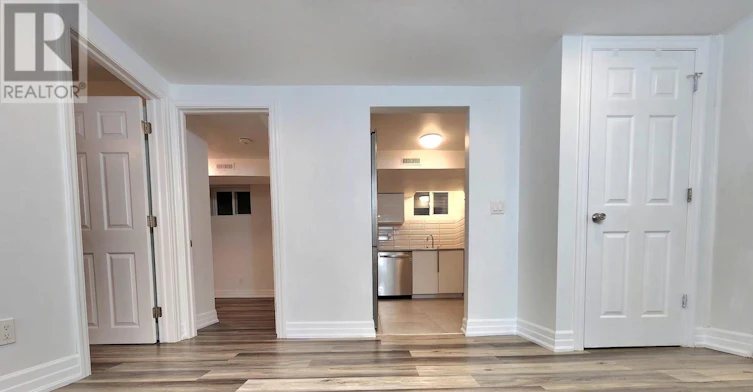 BSMT-764 Gorham Street, Newmarket, ON, L3Y 1L6 - 9