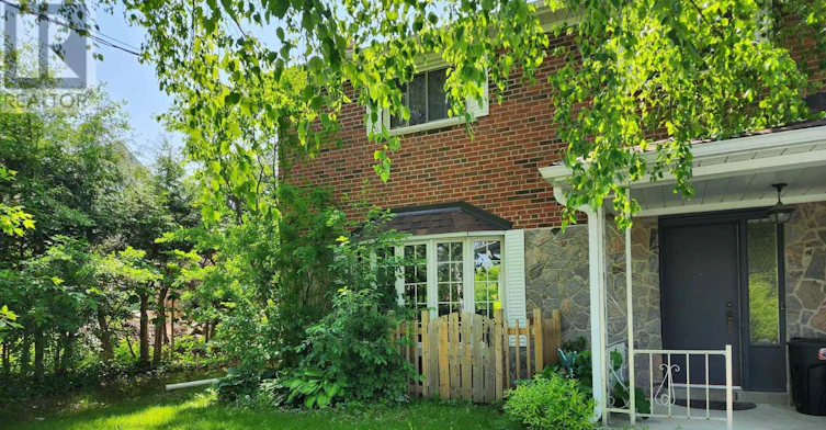 BSMT-764 Gorham Street, Newmarket, ON, L3Y 1L6