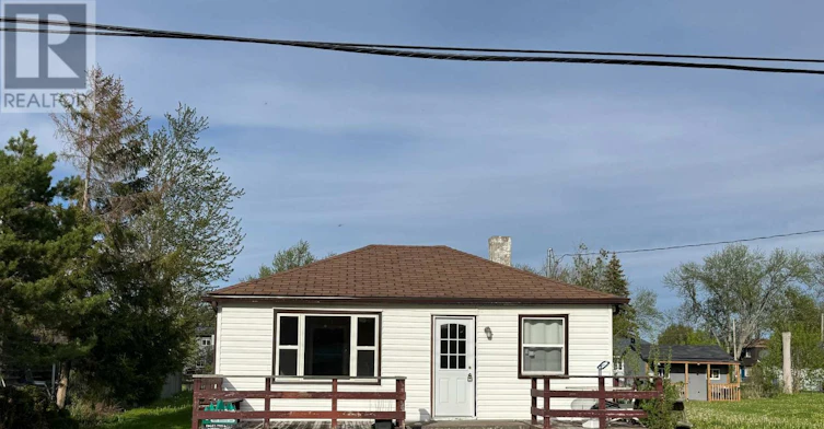 9 Lambrook Drive, Georgina, ON, L0E 1N0