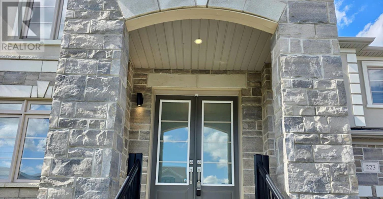 223 Warden Street, Clearview, ON, L0M 1S0 - 2