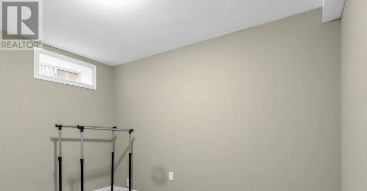LOWER-133 Meadowvale Drive, Toronto, ON, M8Z 3K2 - 11
