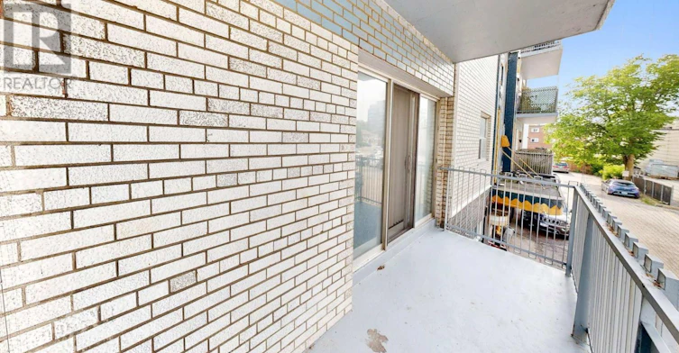 8-4 Superior Avenue, Toronto, ON, M8V 2M4 - 19