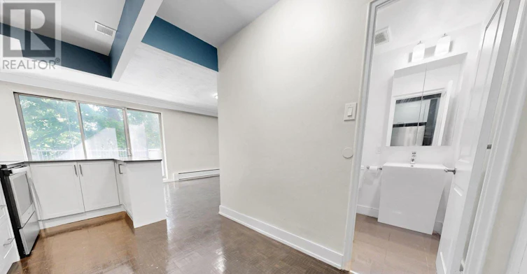 30-4 Superior Avenue, Toronto, ON, M8V 2M4 - 4