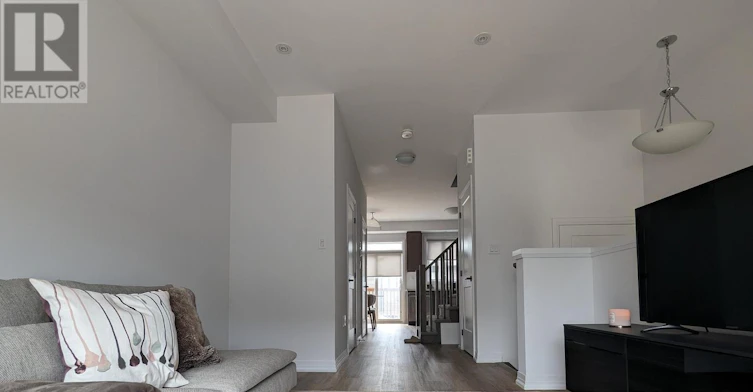 70-461 Blackburn Drive, Brantford, ON, N3T 0W9 - 3