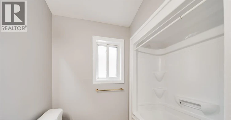 4231 Whiskey Avenue, Windsor, ON, N9G 3B2 - 25