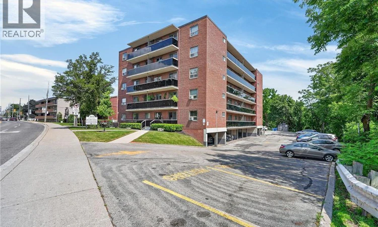 52-2373 King Street E