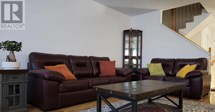 330 Twilight Avenue, Russell, ON, K4R 0E3 - 3