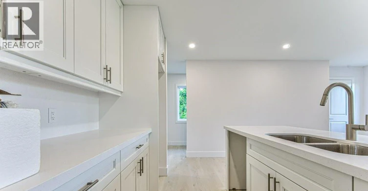 2-66 Gage Avenue, Kitchener, ON, N2G 2E2 - 3