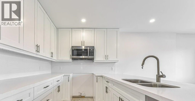 2-64 Gage Avenue, Kitchener, ON, N2G 2E2 - 4