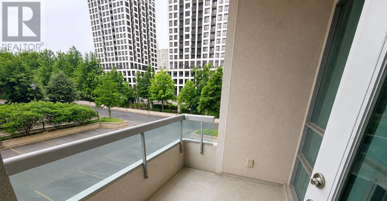 212-3504 Hurontario Street, Mississauga, ON, L5B 0B9 - 8