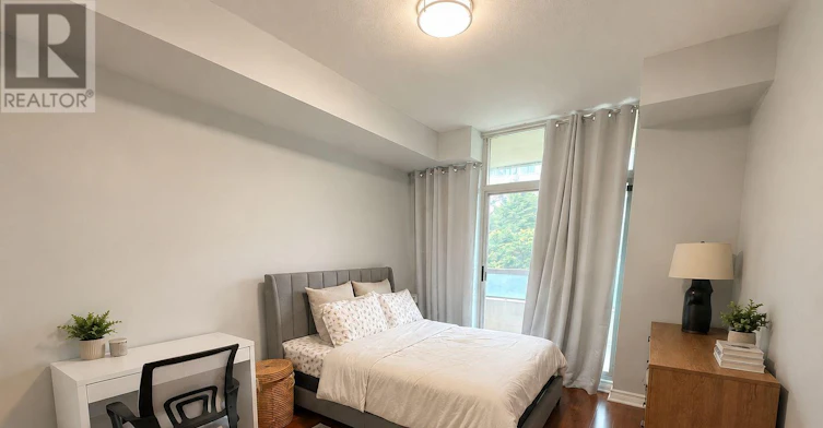 212-3504 Hurontario Street, Mississauga, ON, L5B 0B9 - 4