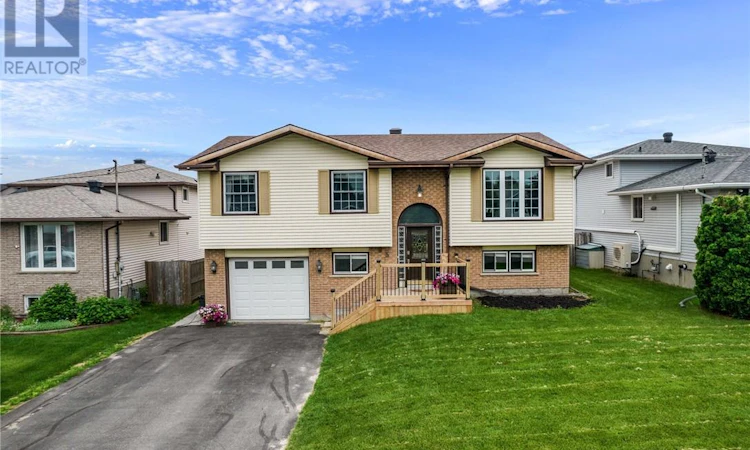 95 O'neil Drive E