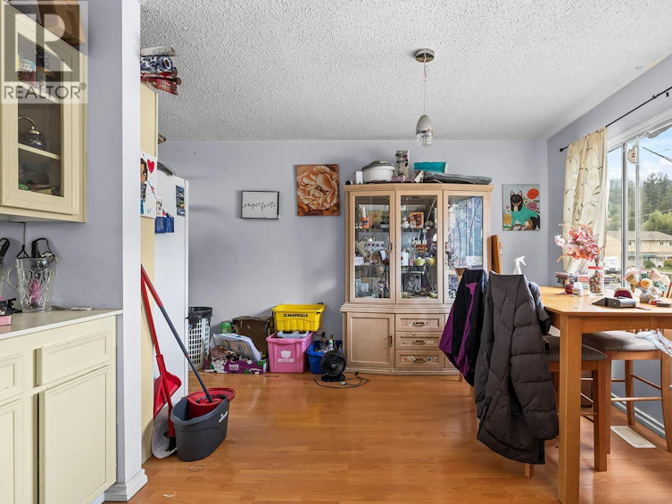 3374 Mcmillan Road, West Kelowna, BC, V4T 1H1 - 5