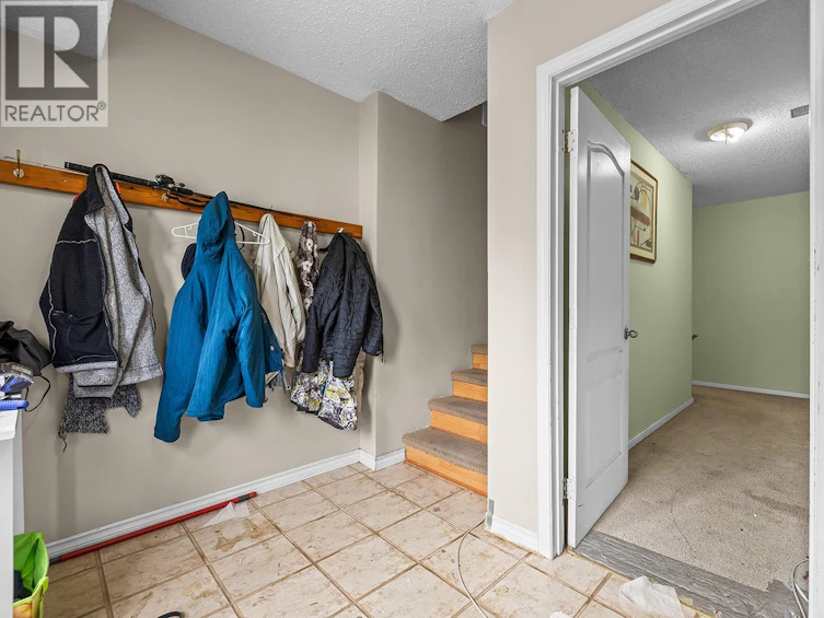 3374 Mcmillan Road, West Kelowna, BC, V4T 1H1 - 24
