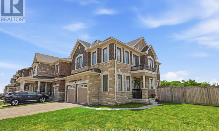 3000 Hollyberry Trail