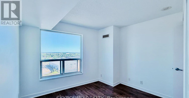 1702-38 Lee Centre Drive, Toronto, ON, M1H 3J7 - 3