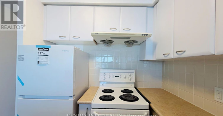 1702-38 Lee Centre Drive, Toronto, ON, M1H 3J7 - 14