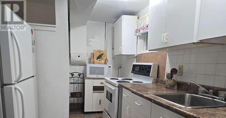 BSMT-9 Shademaster Court, Toronto, ON, M1B 1Y5 - 14