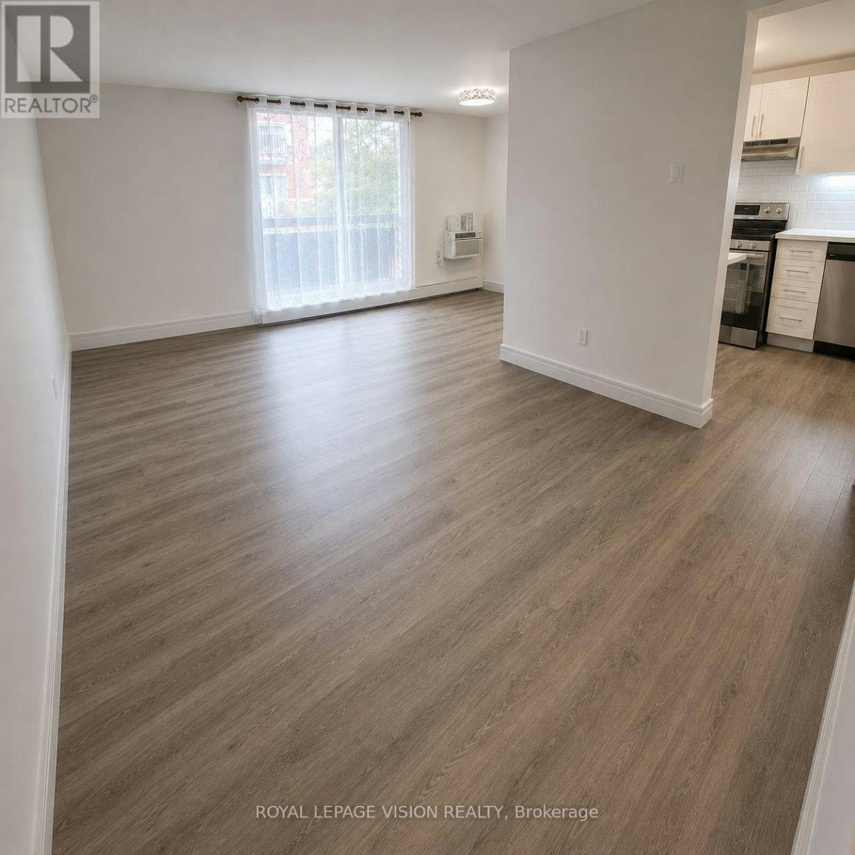 205-895 Kennedy Road, Toronto, ON, M1K 2E9 - 4