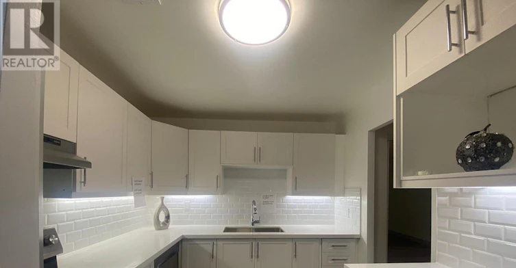 205-895 Kennedy Road, Toronto, ON, M1K 2E9 - 2