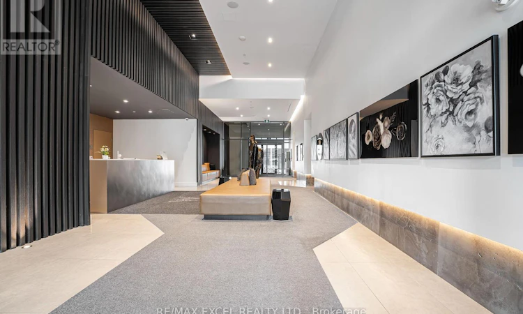 1801-8868 Yonge Street