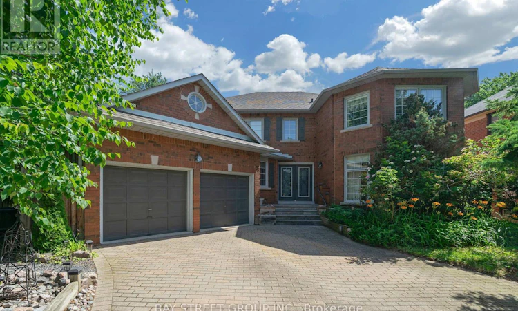 53 Strathearn Avenue
