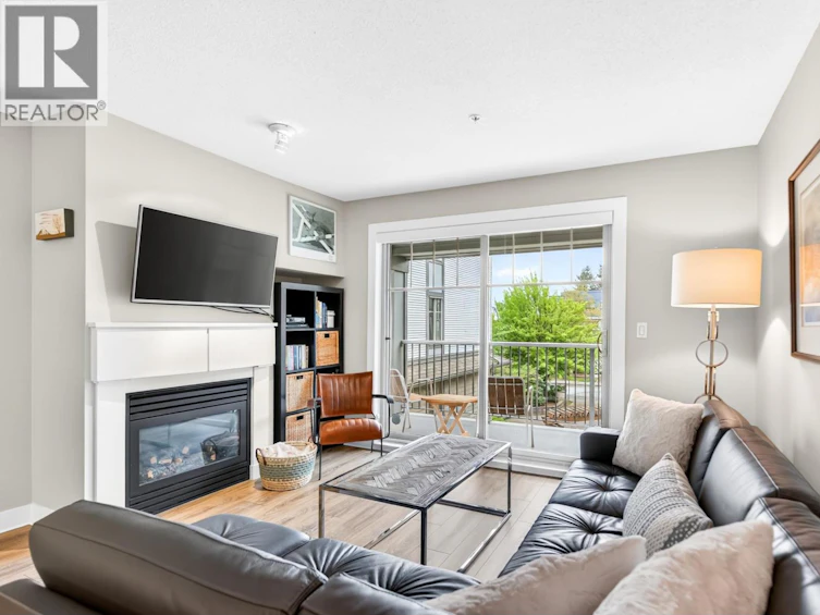 301-12020 207a Street, Maple Ridge, BC, V2X 8V2 - 12
