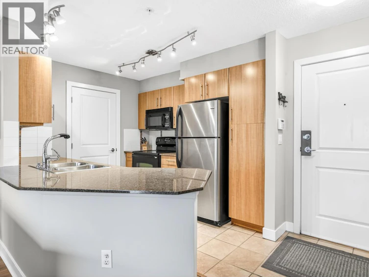 301-12020 207a Street, Maple Ridge, BC, V2X 8V2 - 3