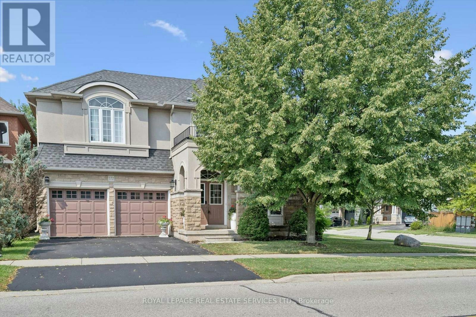372 Creek Path Avenue, Oakville, ON, L6L 6X3