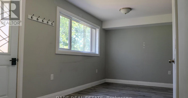 2-7 Plazaway Street, Welland, ON, L3C 4J6 - 6